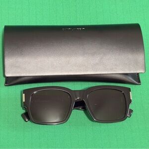✨ Saint Laurent SL 617 Black Square Sunglasses – NEW ✨